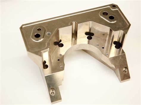 cnc machining des moines ia|innovative manufacturing engineering iowa.